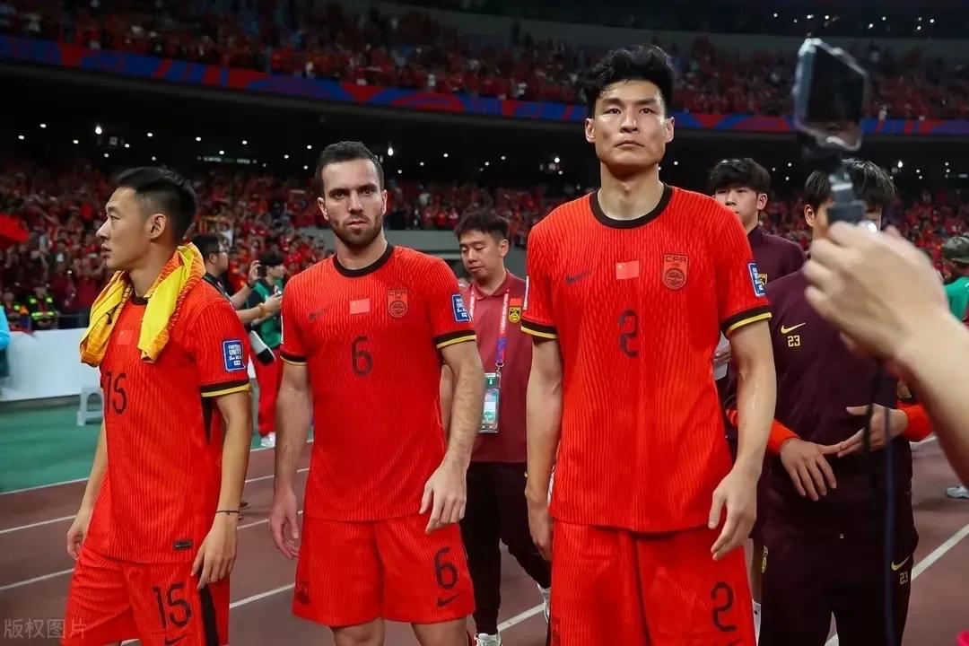 国际足坛上一风云，中国队实现副亚军的简单介绍