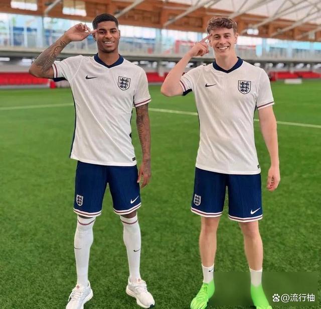 英格兰队成功夺得重要比赛头衔 英格兰队成功夺得重要比赛头衔