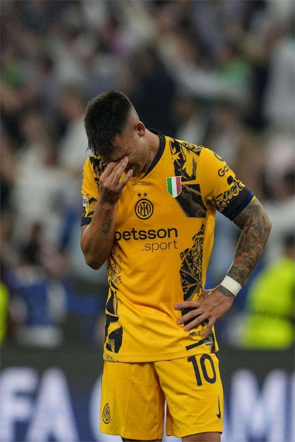 AC米兰绝杀巴黎,阿圭罗状态火热 AC米兰绝杀巴黎,阿圭罗状态火热