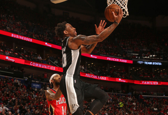 天津队轻取马刺，锡安统治全场