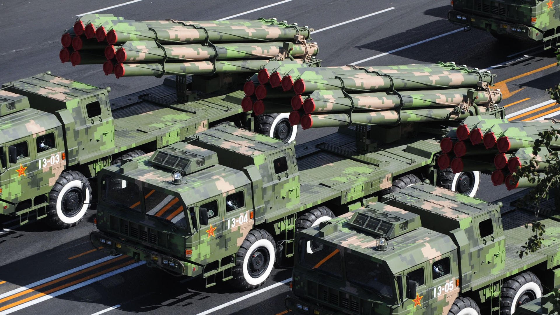 红黑风暴席卷欧洲，帕尔默两射一传，AC米兰客场强势攻克比利时蓝军堡垒