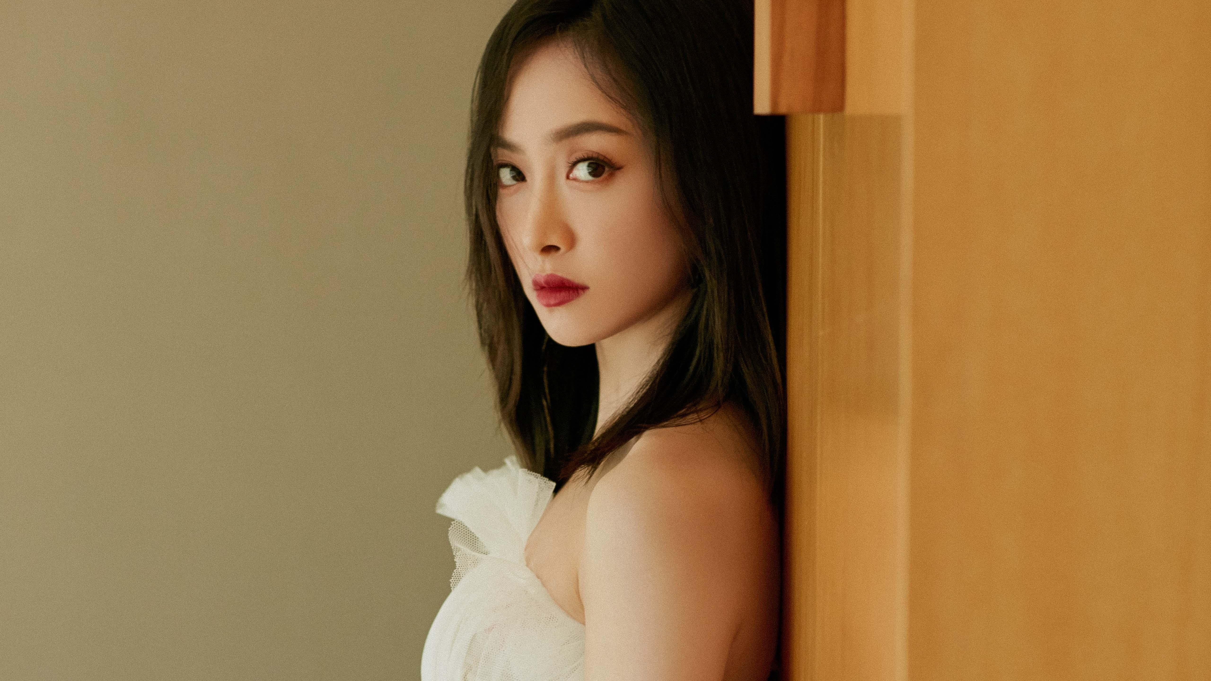 钢铁与霓虹间的疾速诗篇—记F1街道赛之夜乔治·拉塞尔的教科书级表现