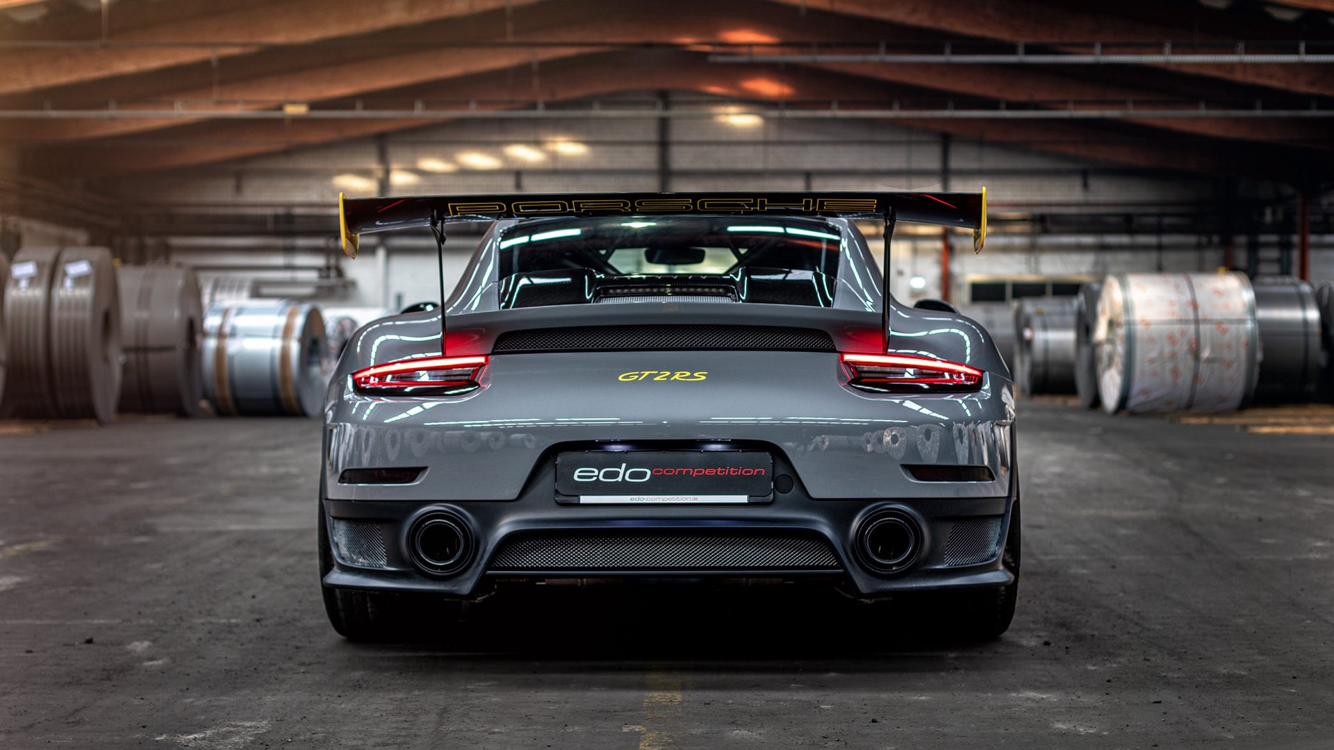 钢板与艺术的对决，阿克的混凝土防守如何绞杀西班牙传控血脉